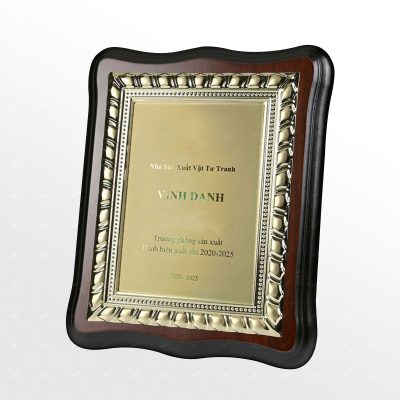 Bảng vinh danh BVD04