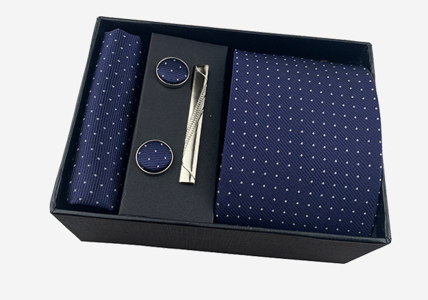 bộ quà tặng cao cấp gồm cà vạt, khăn vuông bỏ túi, khuy măng sét