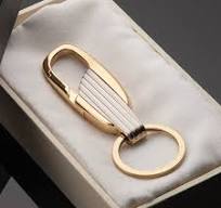 móc khóa mạ vàng