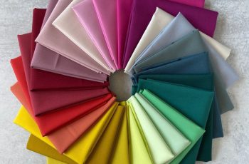 Cách Chọn Màu Áo Khi Đặt May Đồng Phục Tôn Thương Hiệu